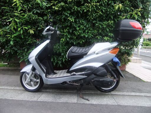 ヤマハ　シグナスXカスタム仕様　1型(キャブモデル)　実働中古美車　バッテリーフル充電済　オイル交換後渡し　ナンバー登録書類あり