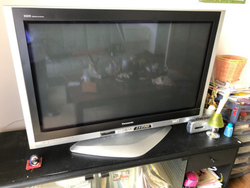 大型テレビ