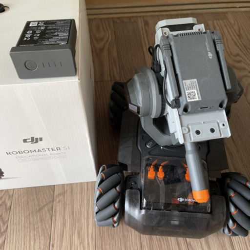 ミニカー DJI robomaster s1