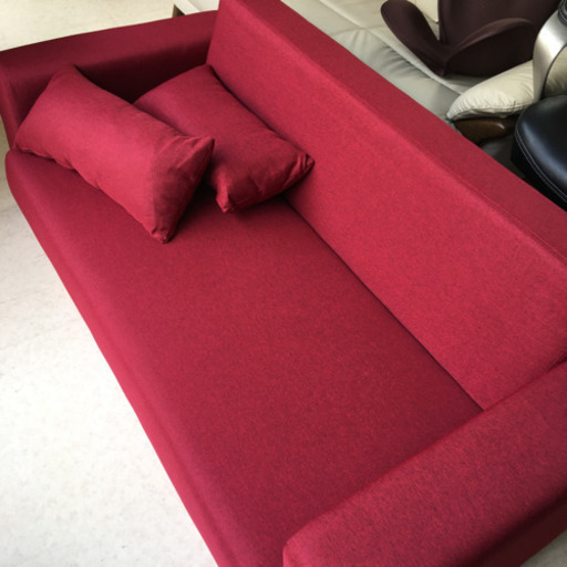 赤いソファ ソファー  布製 足つき リビング レッド