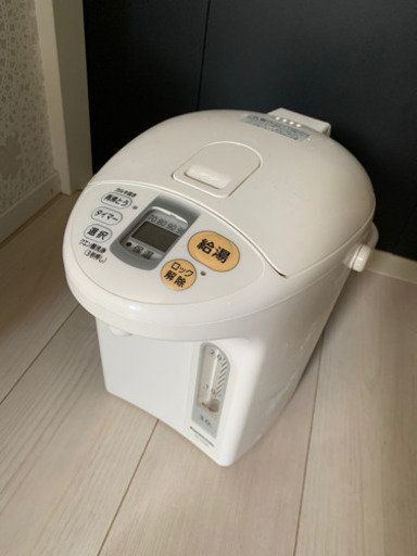 新品未使用、電気ポット