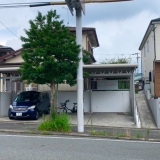 [月極]那珂川市王塚台に屋根付き普通車1台分空いてます。