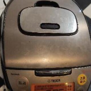タイガー炊飯器　5合炊　JKT-S100