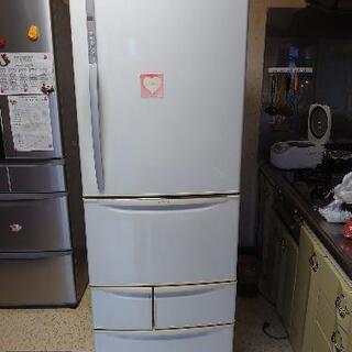 2000年式5ドア冷蔵庫（氷冷器壊れ）