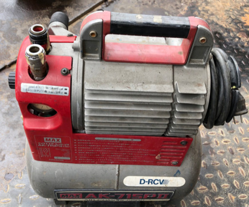 マックス　エアコンプレッサ　AK-715PⅡ