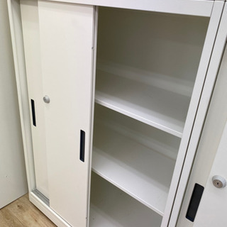書類ケース　書棚　オカムラ　鍵付き　在庫1台