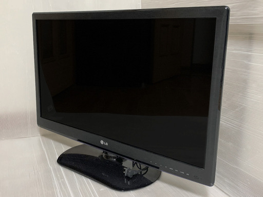 LG 液晶カラーテレビ LGSmartTV LEDバックライト 32LS3500-JB 32V型を直接引き取りに来て頂ける方に、8,000円でお譲りいたします。