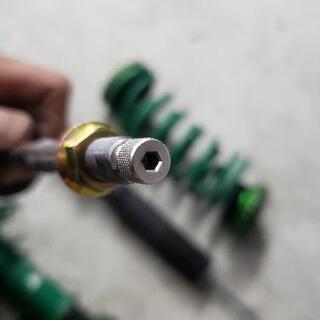 フィット　車高調　テイン　美品