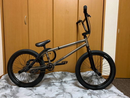 BMX ARES BIKESストリート完成車20インチペグ4本付き