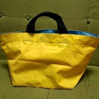 エルベシャプリエ 黄色&水色 中くらいのバッグM