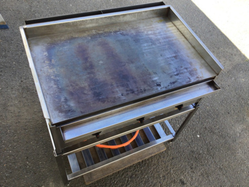 中古　鉄板焼き　焼き台　プロパン用　幅83.5　　奥行60　　高さ83.5　 （ｃｍ）　LPガス用　鉄板サイズ　幅80  奥行50  厚み1.2 (cm)