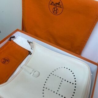 バッグ HERMES エヴリンPM 刻印:J ※偽物は扱っておりません