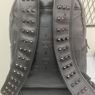 MCMリュック スタッズ付き