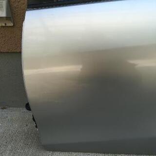 トヨタアクア純正左リアドア1f7