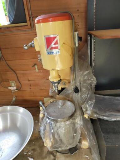 マイティ 25パン陶器などの混ぜる機械です