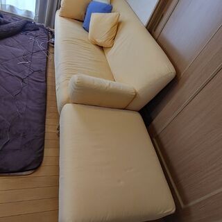 決まりましたました?3人掛けソファー(オットマン付き)国産メーカー品☺️