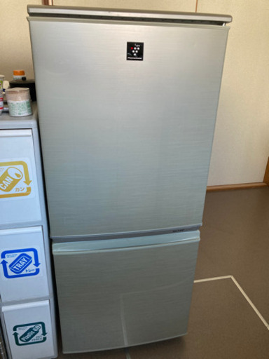2011年 シャープ 冷蔵庫 プラズマクラスター搭載 137L