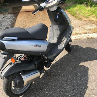 125cc スクーター　アプリリア　SPOTER SR125