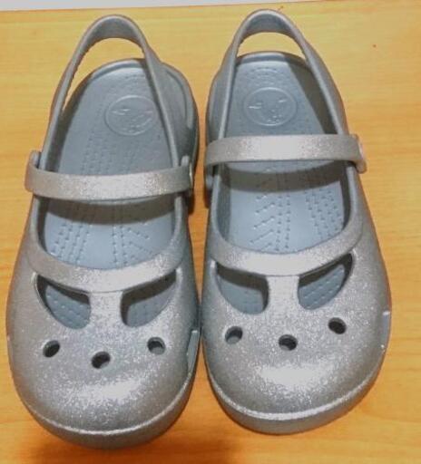 おしゃれ クロックス 19cm メル 赤嶺の子供用品の中古あげます 譲ります ジモティーで不用品の処分