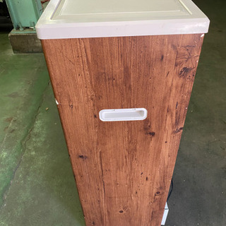 サンデン業務用冷凍庫　PF−057XF