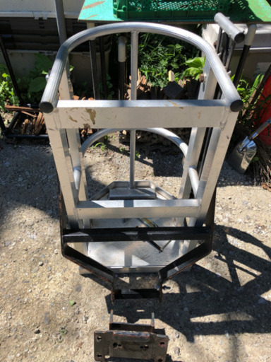 本宏製作所中古アルミ製クレーン用ゴンドラ　F-3000