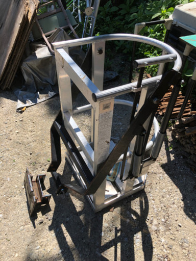 本宏製作所中古アルミ製クレーン用ゴンドラ F-3000
