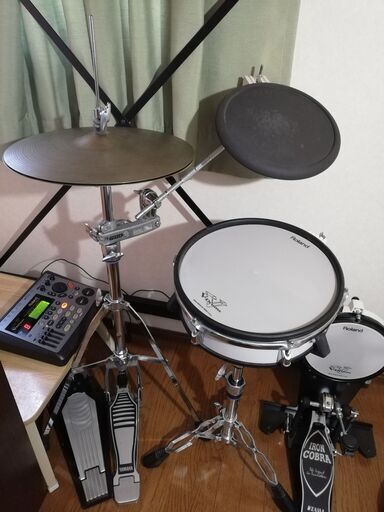 Roland V-Drum TD-8と生楽器混合ドラムセット Roland V-Drum TD-8と生楽器混合ドラムセット