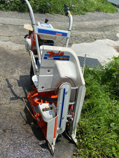 ファッション クボタ一条刈一輪オートバインダーめぐみRA20 