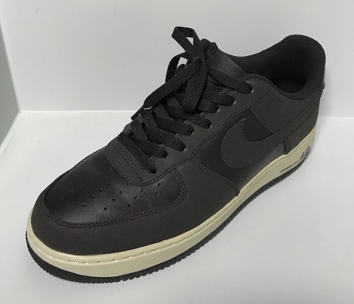 ナイキ エア フォース 1 （中古）です。