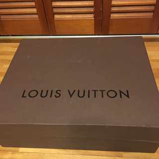 LOUIS VUITTON バッグ　ボックス　大きい箱　