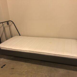 2017年購入！IKEAのシングルベッド（マットレス付）