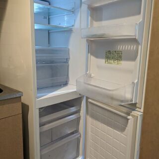 【ネット決済】2017年製シャープ冷蔵庫売ります