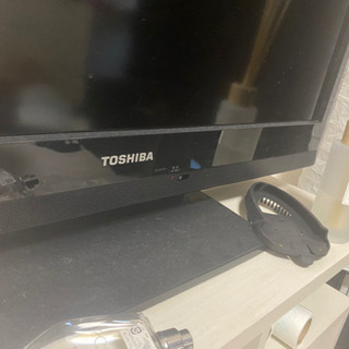 冷蔵庫　洗濯機　電子レンジ　テレビ　3段ボックス　テーブル
