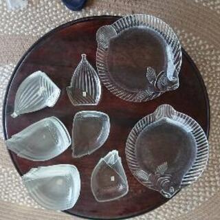 お値下げ　新品未使用ガラス皿　魚の形の皿竹の子の形の皿等　全１８枚