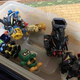 【受け渡し完了】ビーダマンまとめて【15年以上前の玩具です】 受け渡し完了】ビーダマンまとめて【15年以上前の玩具です】