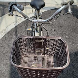 ほぼ新品Panasonicの電動自転車のバッテリーと中古品電動自転車 （引き取り限定）
