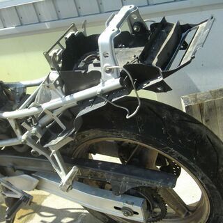 MC19  CBR250  部品    フレームシフトペダル取り付け折れてます。  書類あり ホンダ バイク  オートバイ MC19 CBR250 部品 フレームシフトペダル取り付け折れてます。 書類あり