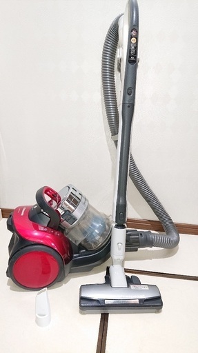 パナソニックの掃除機です。