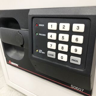 中古☆SENTRY 耐火金庫 S0607