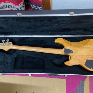 G&L L-2000 USA 純正ハードケース付き