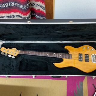 G&L L-2000 USA 純正ハードケース付き