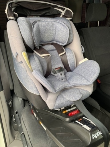 Aprica チャイルドシート　isofix