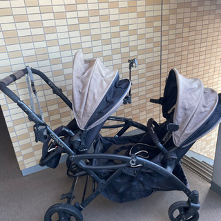 期間限定半額セール中‼️双子用コンツァーズ製多機能ベビーカー