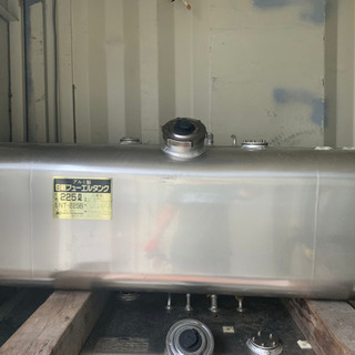 日軽アルミタンク 200L ステーとバンドセット！！