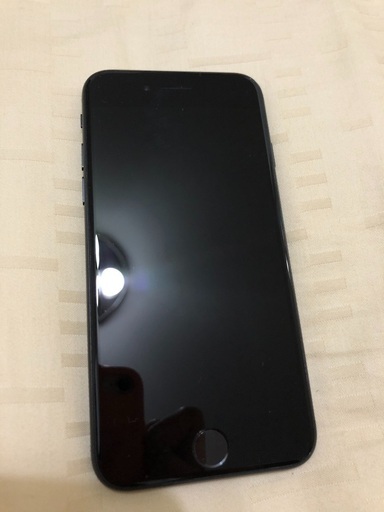 iPhone SE 第2世代黒プラック128GB iPhone SE 第2世代黒プラック128GB