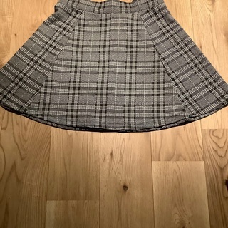 【差し上げます】H&Mのチェックのスカートの画像
