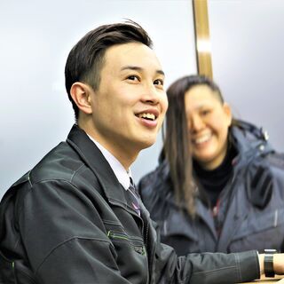 正社員で安定した給与を✨賞与2回/在籍50名以上👮‍♂️車・歩行...