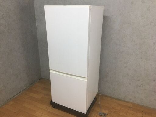 ⭕⭕⭕AQUA アクア 2ドア 冷凍冷蔵庫 184L AQR-18D (W) 2015年 耐熱100℃テーブル 大容量54L ビッグフリーザー⭕⭕⭕