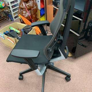 イトーキスピーナオフィスチェア