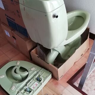 トイレ便器＆タンク（ピスタチオグリーン）